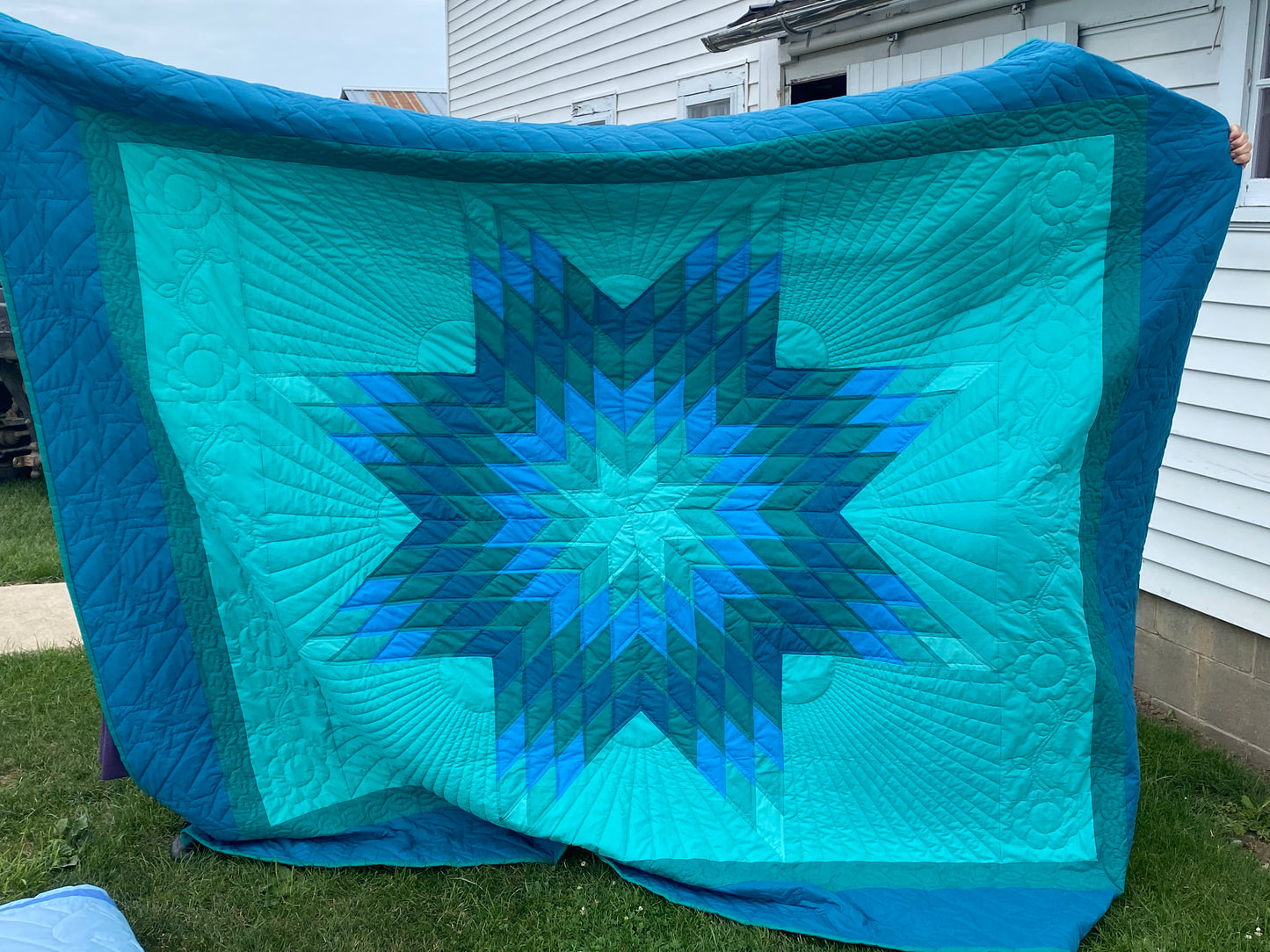 Quilt Lake House Queen